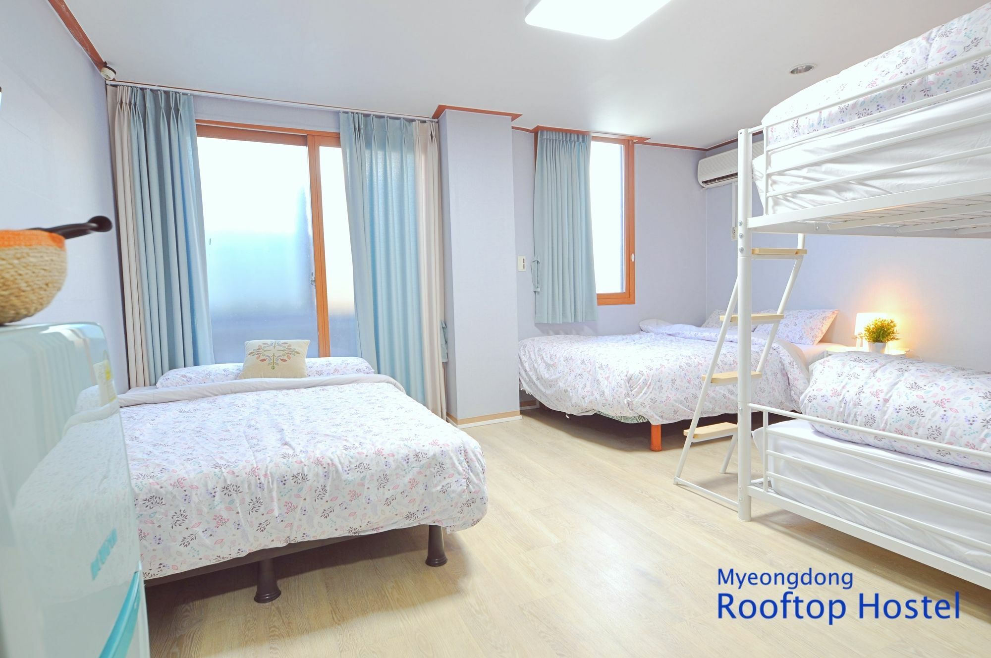 Myeongdong Rooftop Hostel Seul Exterior foto